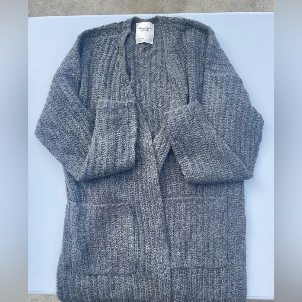 Abercrombie gray sweater